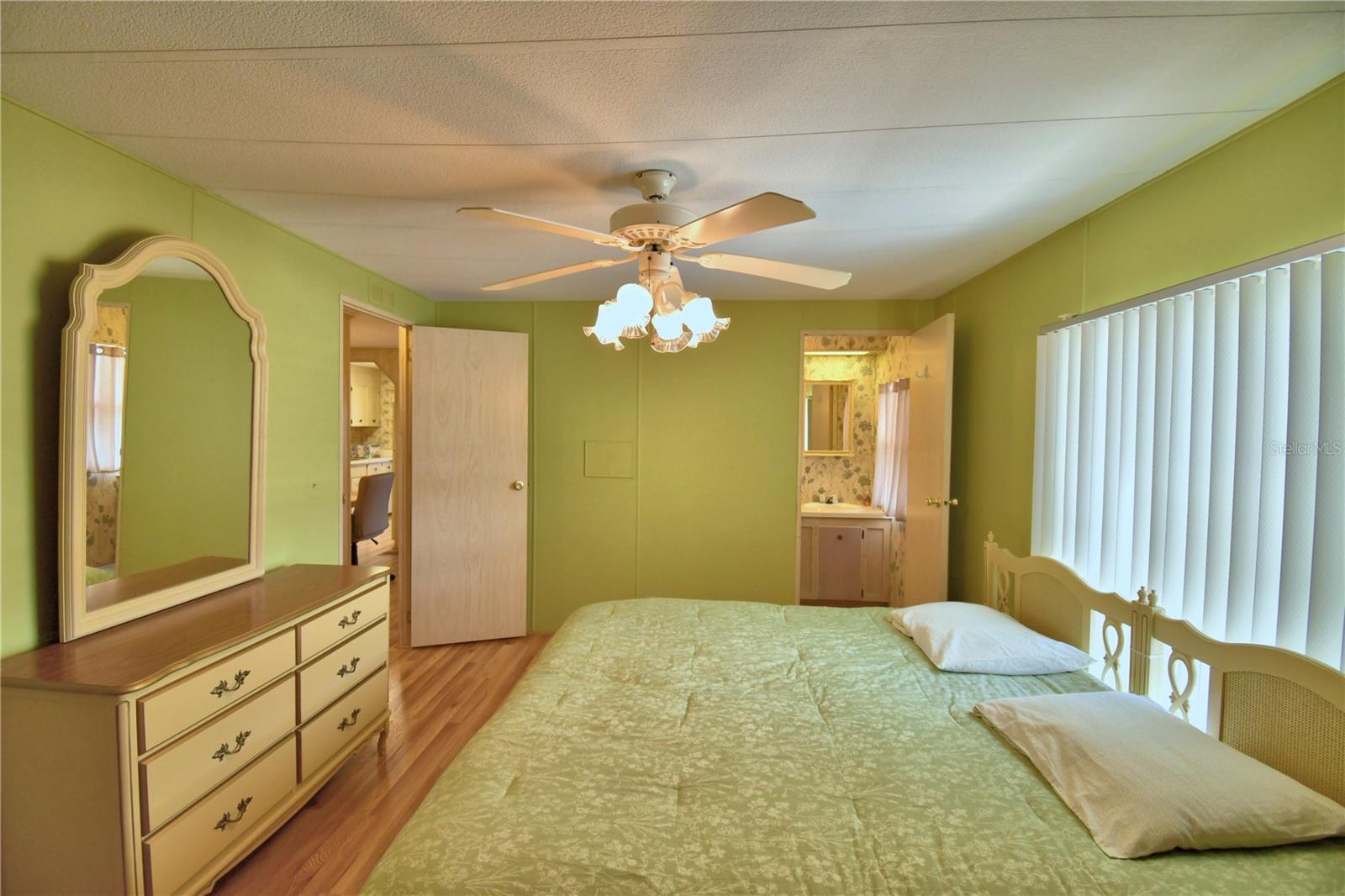 OAKWOOD ESTATES - Residential