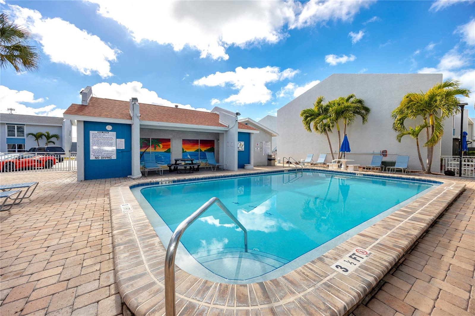 MADEIRA BEACH YACHT CLUB CONDO - Residential