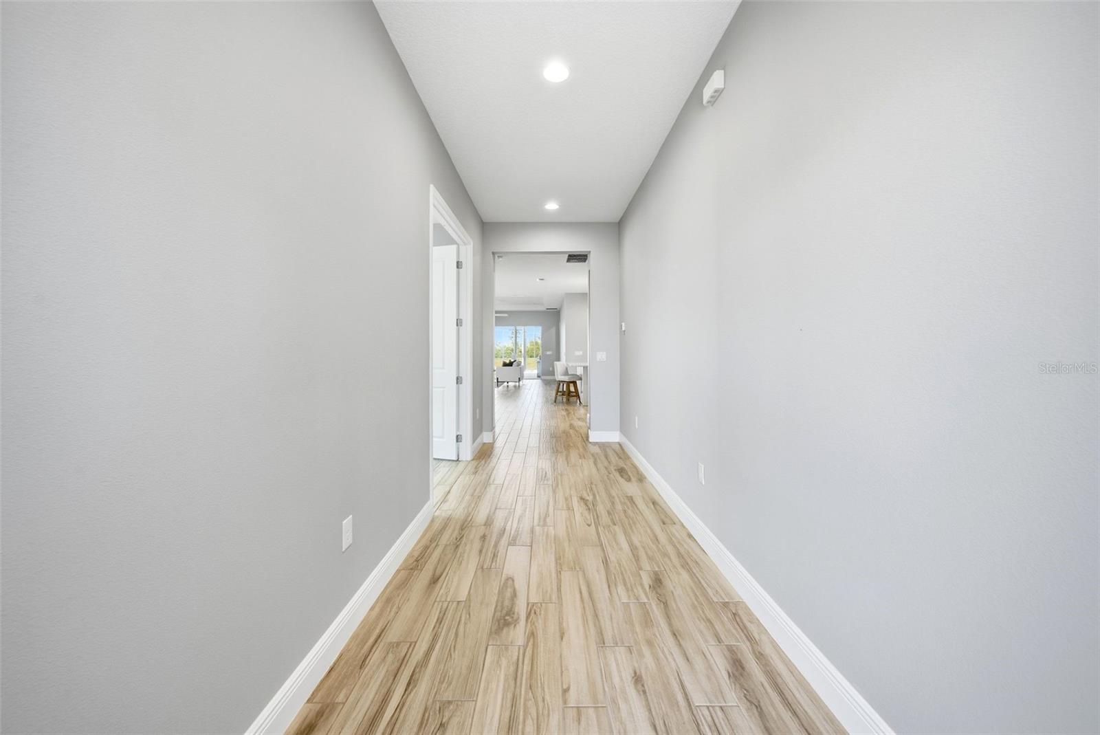 HIGHLANDS AT SUMMERLAKE GROVES - Residential