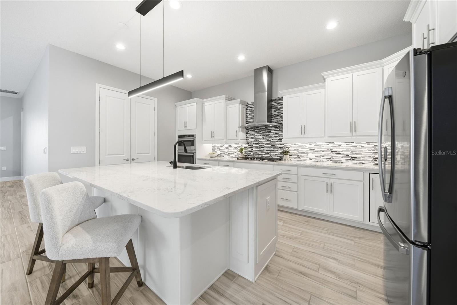 HIGHLANDS AT SUMMERLAKE GROVES - Residential