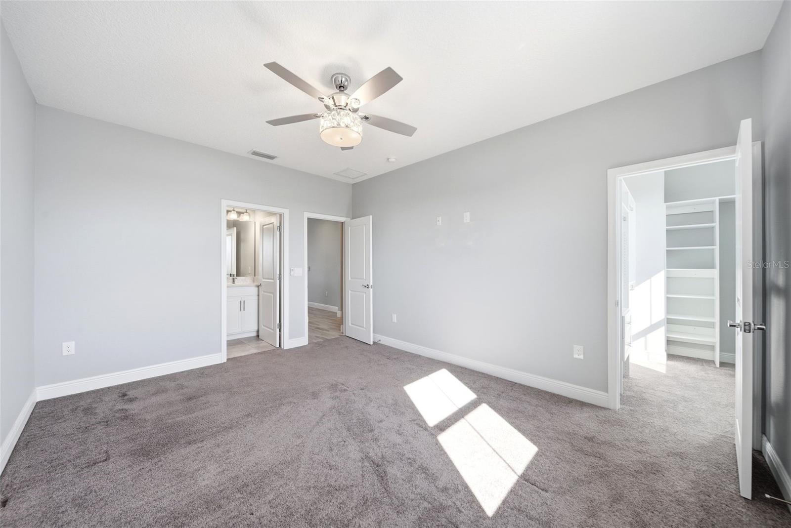 HIGHLANDS AT SUMMERLAKE GROVES - Residential