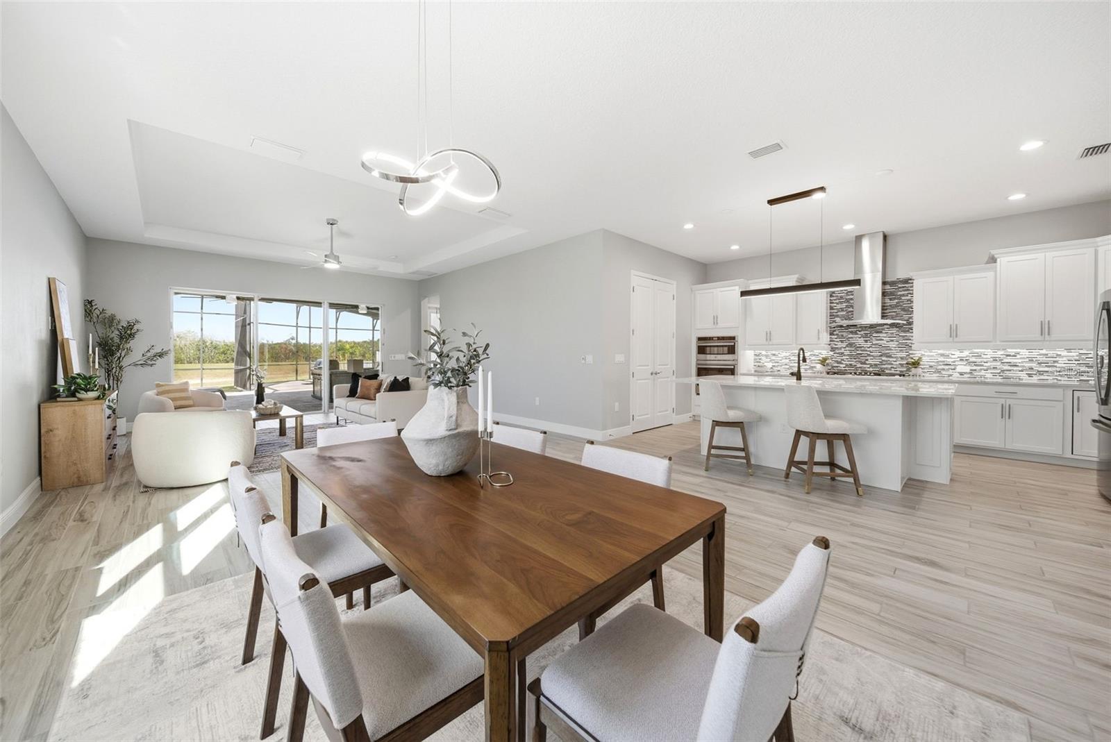 HIGHLANDS AT SUMMERLAKE GROVES - Residential