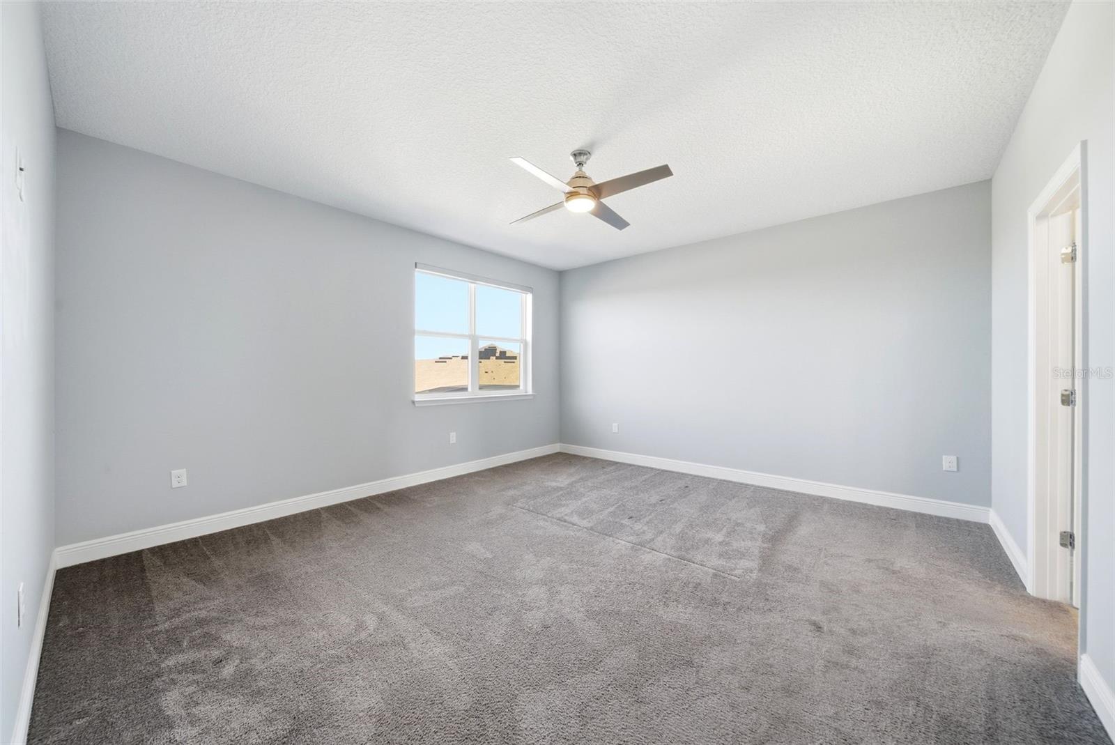 HIGHLANDS AT SUMMERLAKE GROVES - Residential