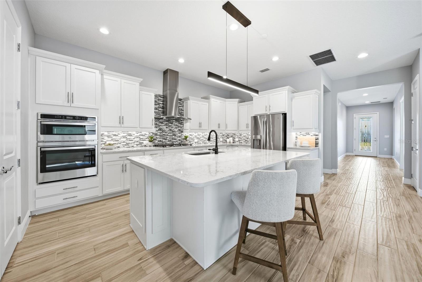 HIGHLANDS AT SUMMERLAKE GROVES - Residential