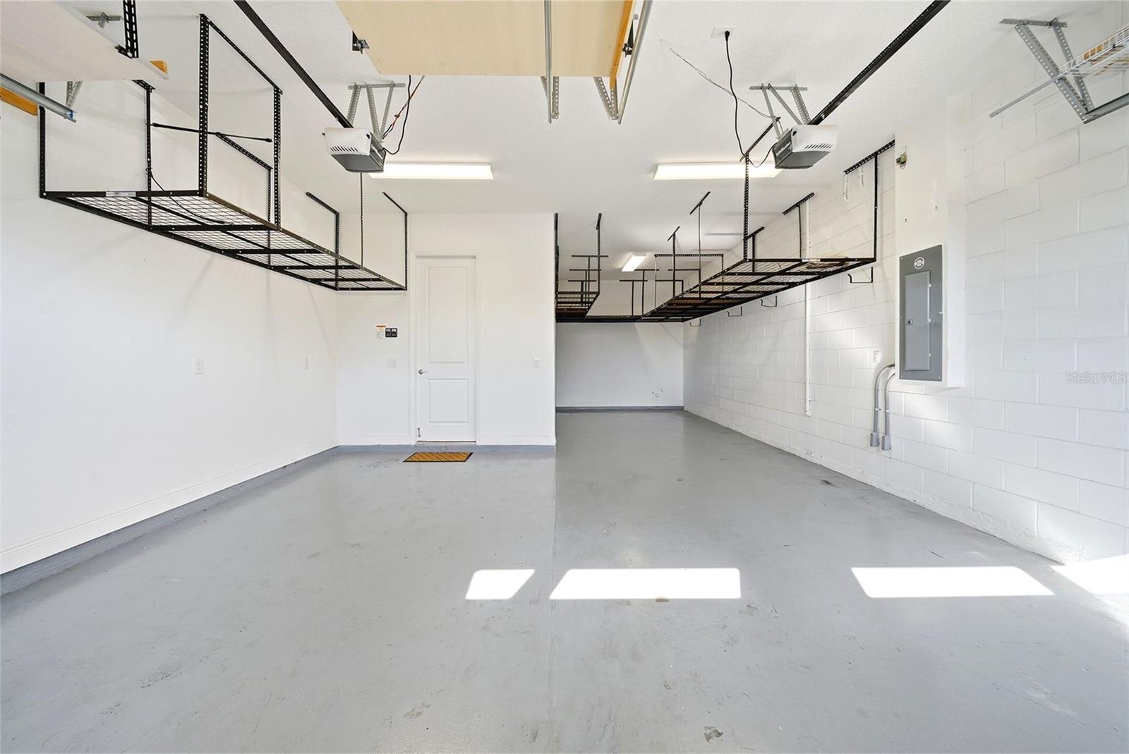 HIGHLANDS AT SUMMERLAKE GROVES - Residential