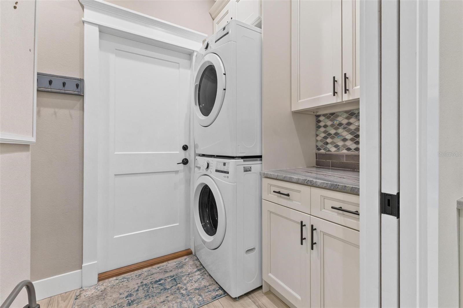 OAKPARK PB 97 PGS 14 THRU 16 - Residential