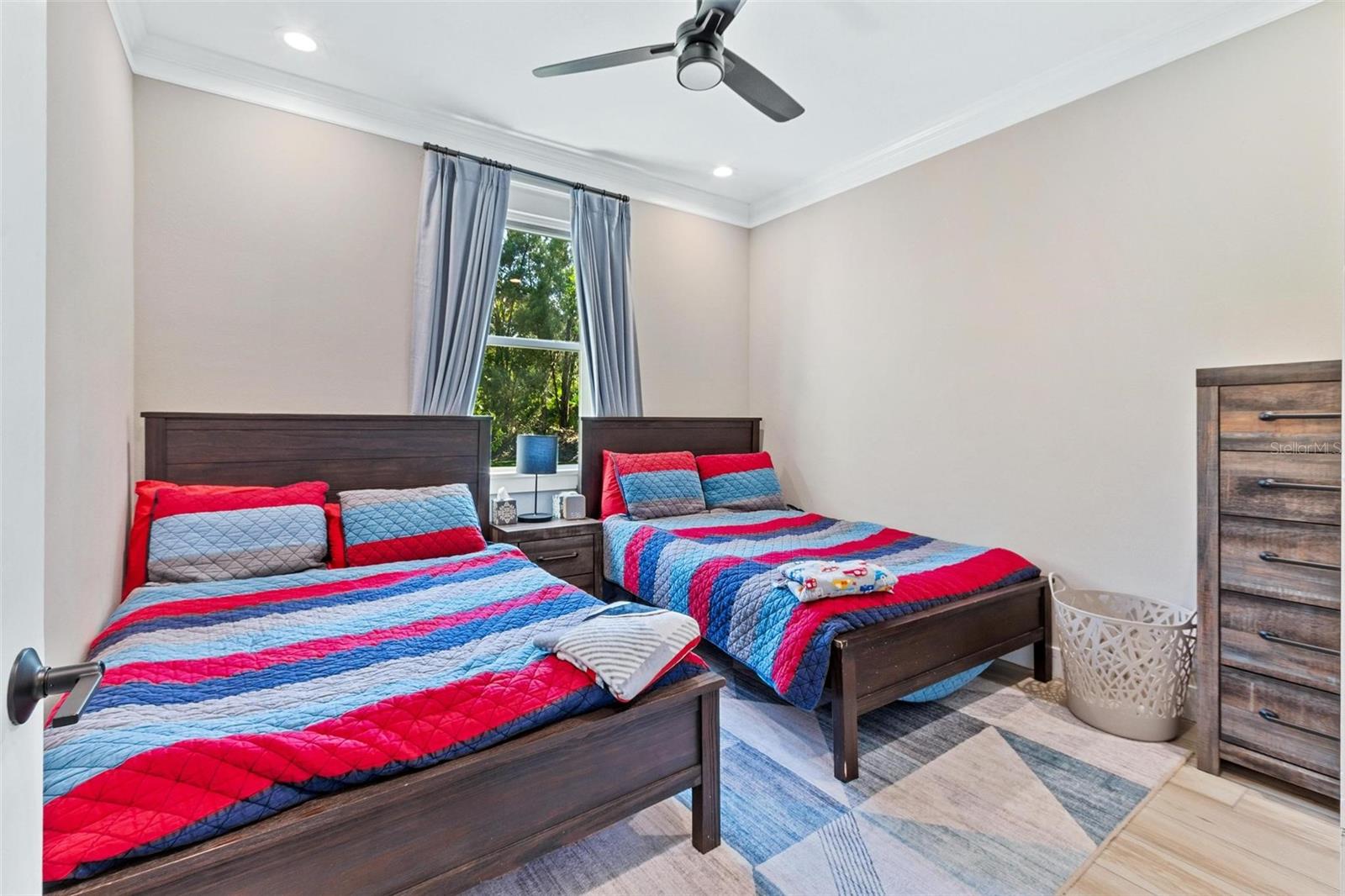 OAKPARK PB 97 PGS 14 THRU 16 - Residential