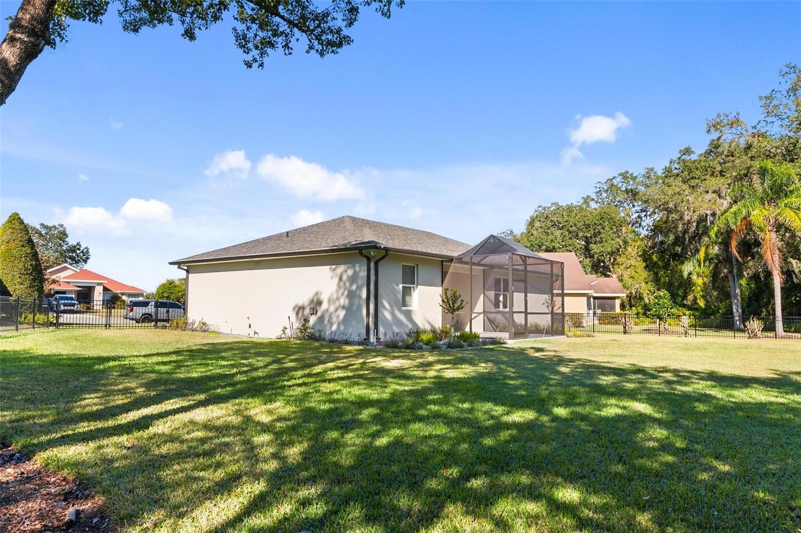 OAKPARK PB 97 PGS 14 THRU 16 - Residential