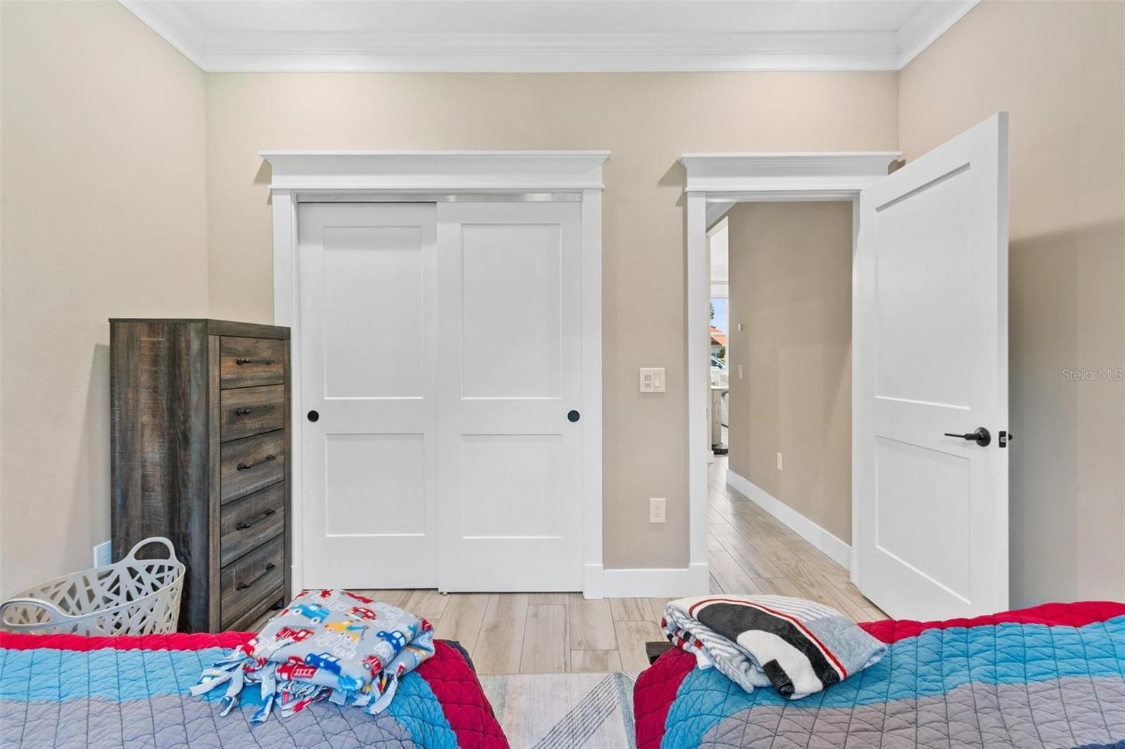 OAKPARK PB 97 PGS 14 THRU 16 - Residential