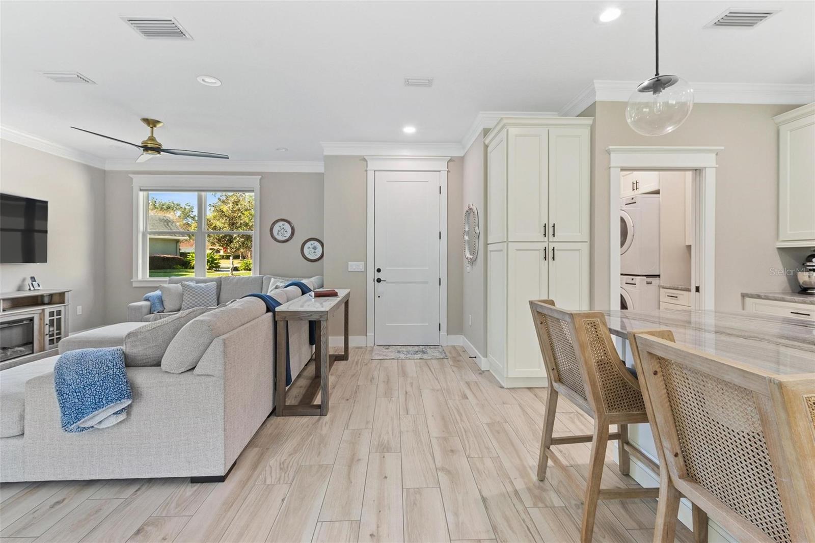 OAKPARK PB 97 PGS 14 THRU 16 - Residential