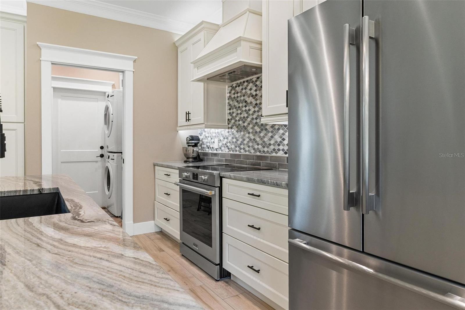 OAKPARK PB 97 PGS 14 THRU 16 - Residential