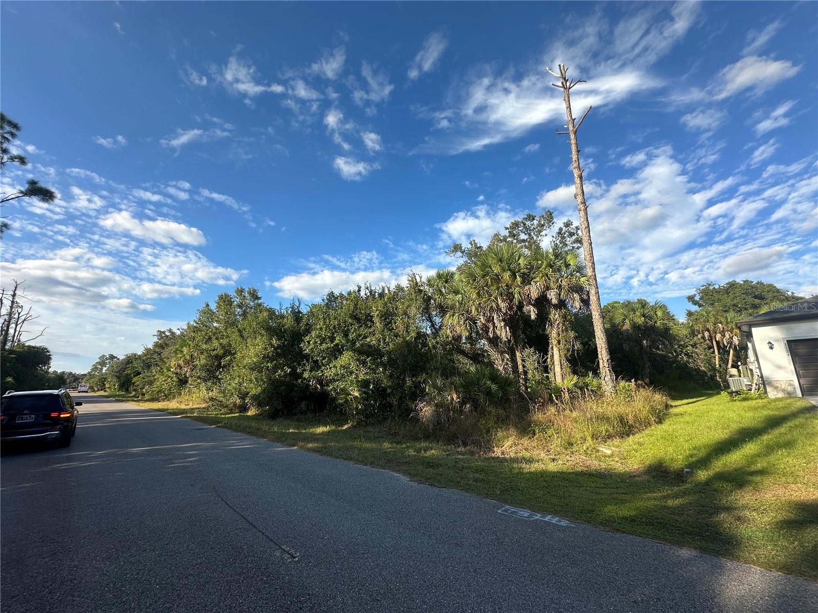 PORT CHARLOTTE SUB 05 - Land