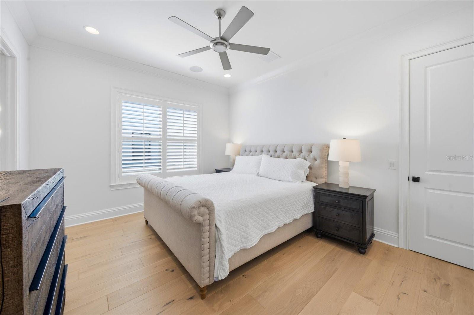 SUNSET PARK - Residential