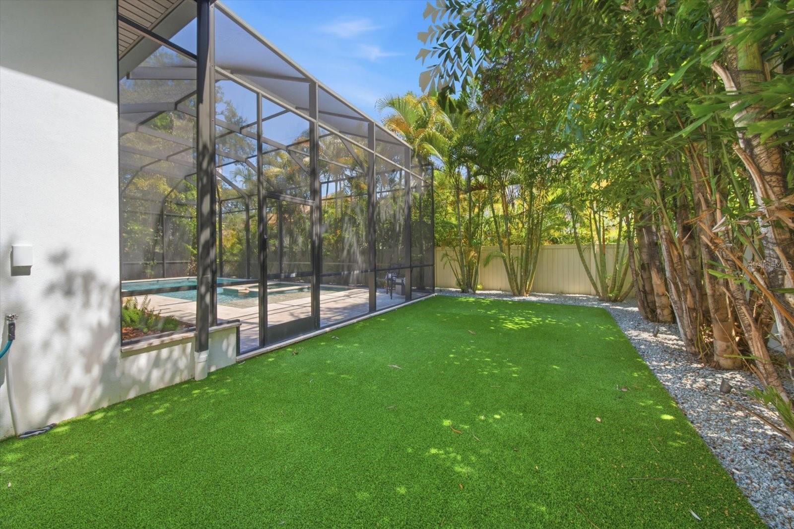 SUNSET PARK - Residential