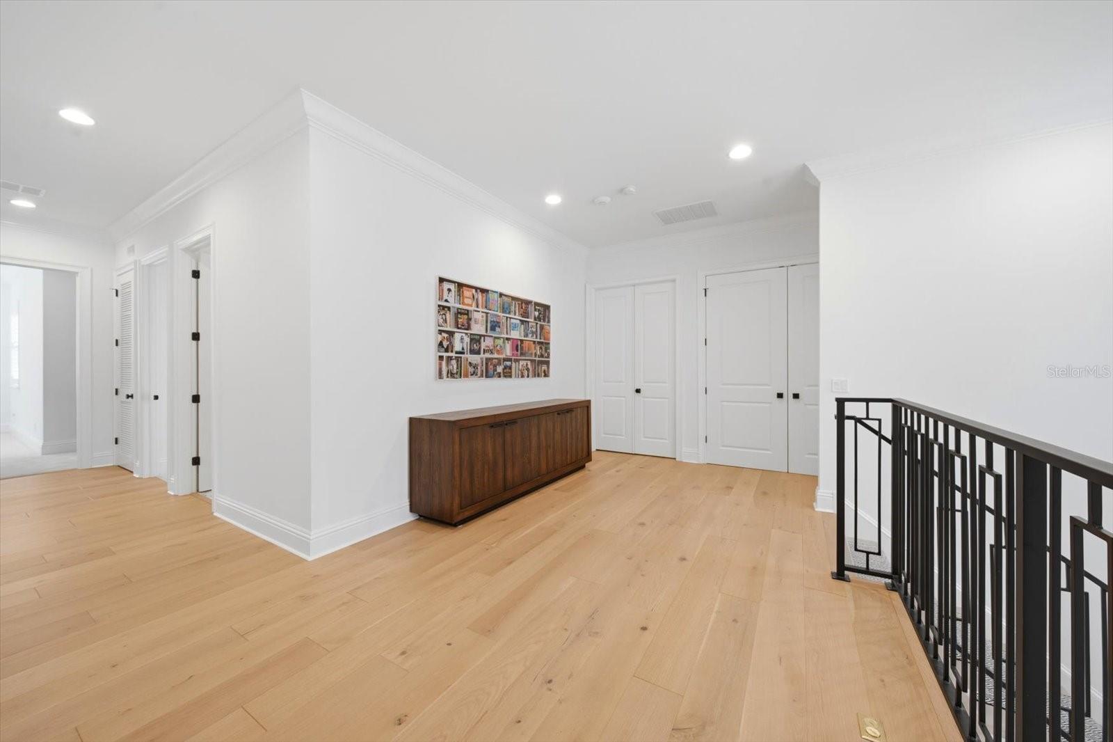 SUNSET PARK - Residential