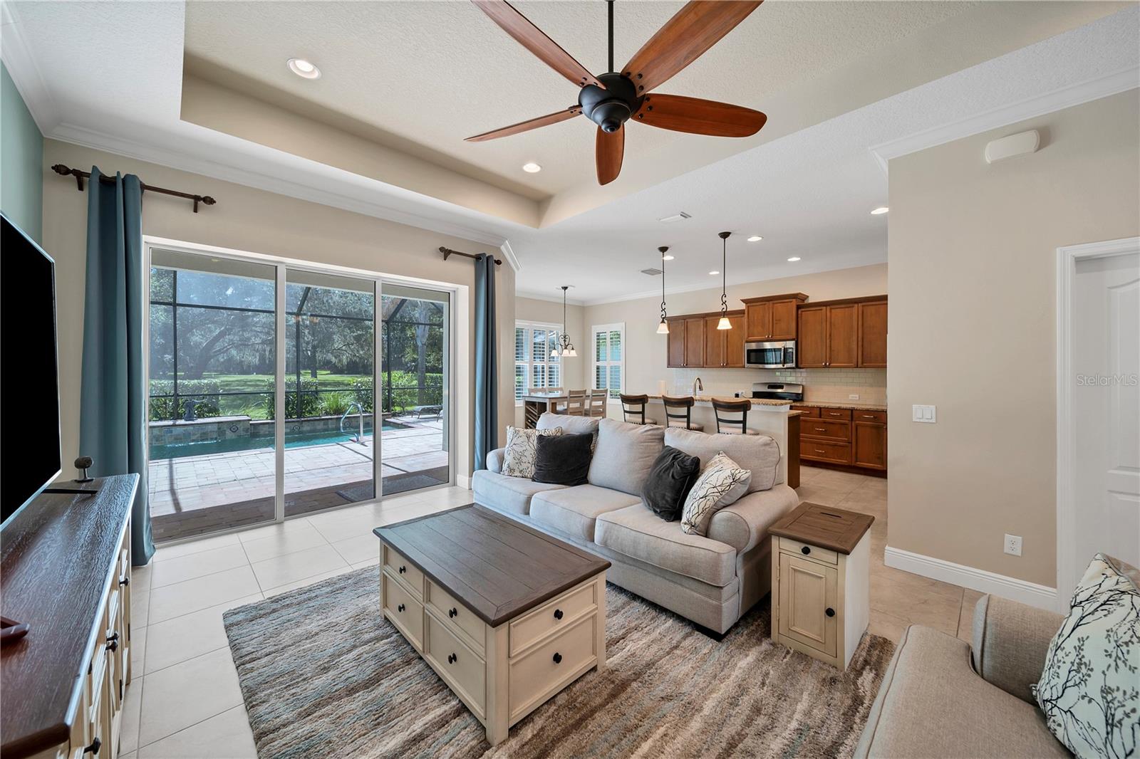 12154 THORNHILL COURT