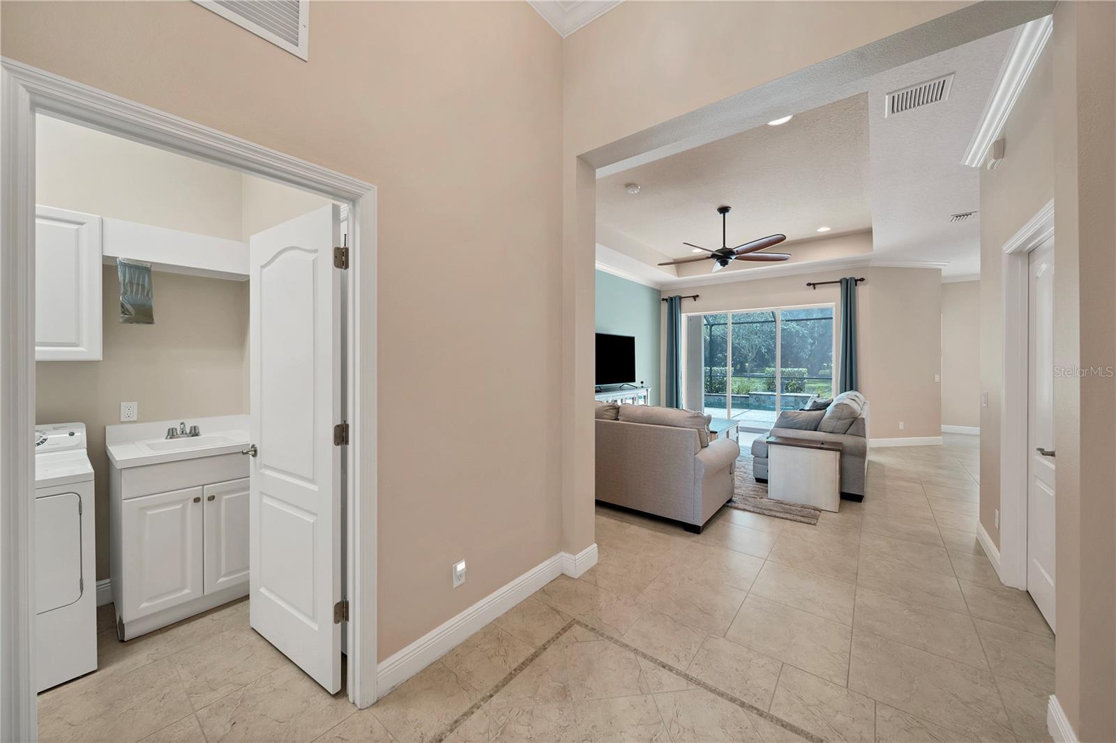 12154 THORNHILL COURT