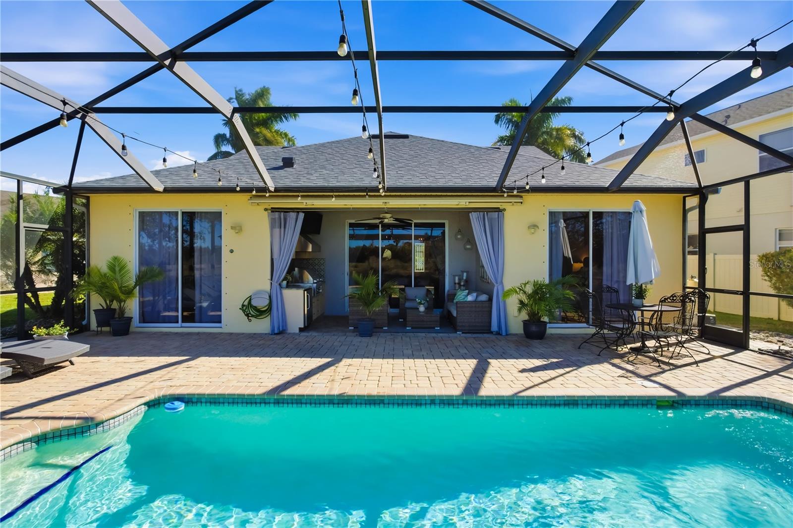 COTTAGES AT BLU VISTA - Residential