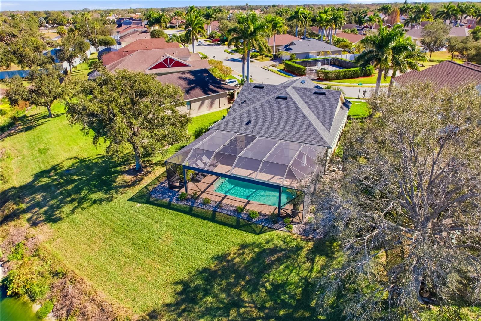 COTTAGES AT BLU VISTA - Residential