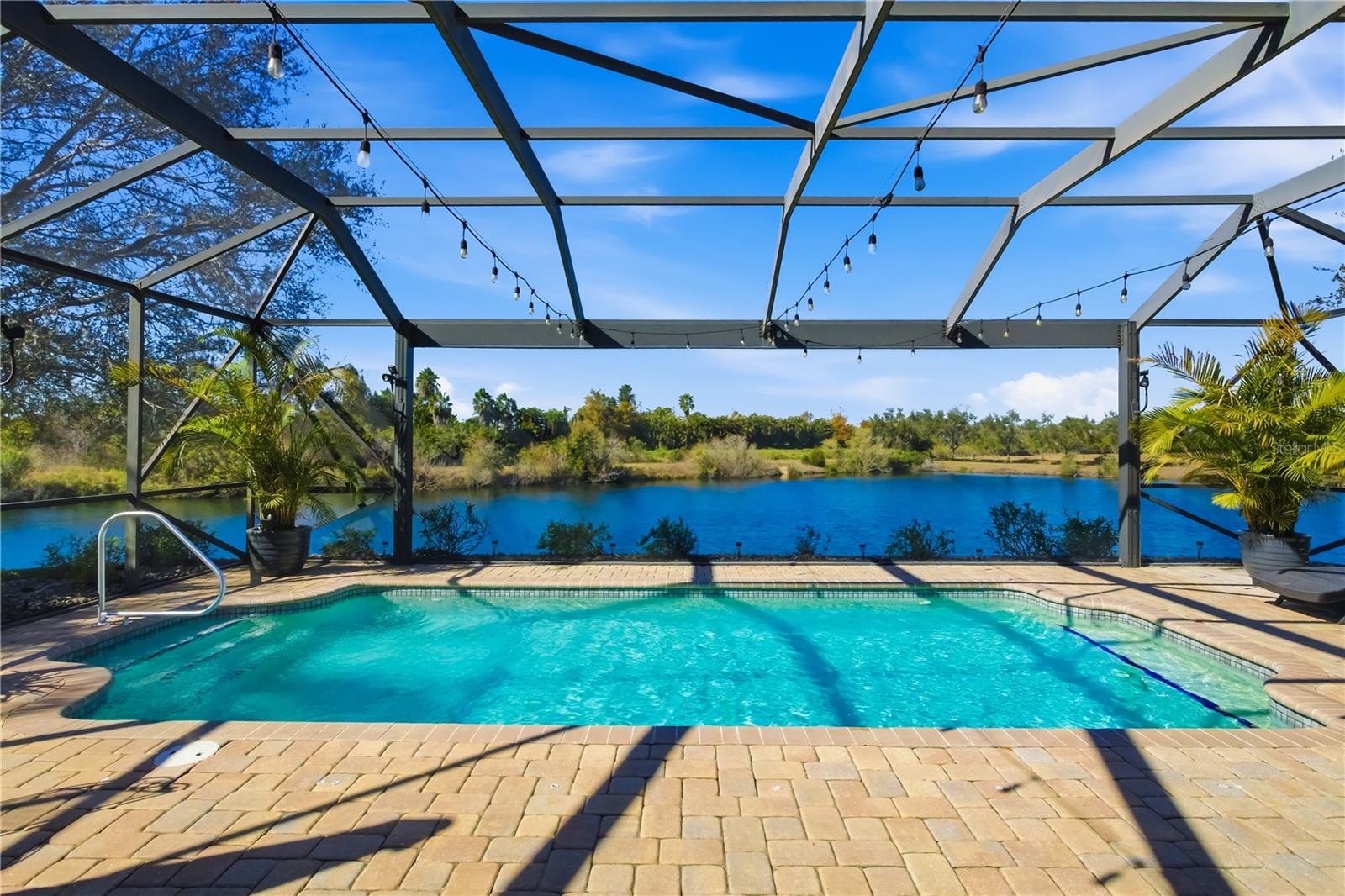 COTTAGES AT BLU VISTA - Residential