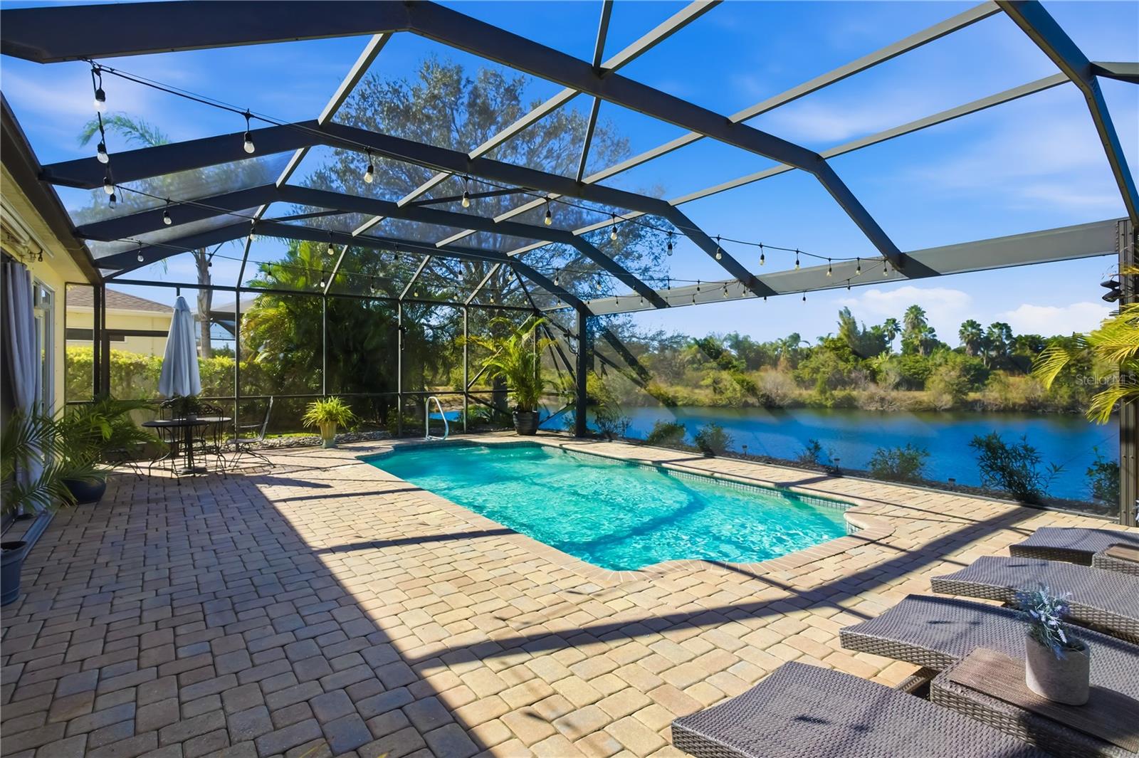 COTTAGES AT BLU VISTA - Residential