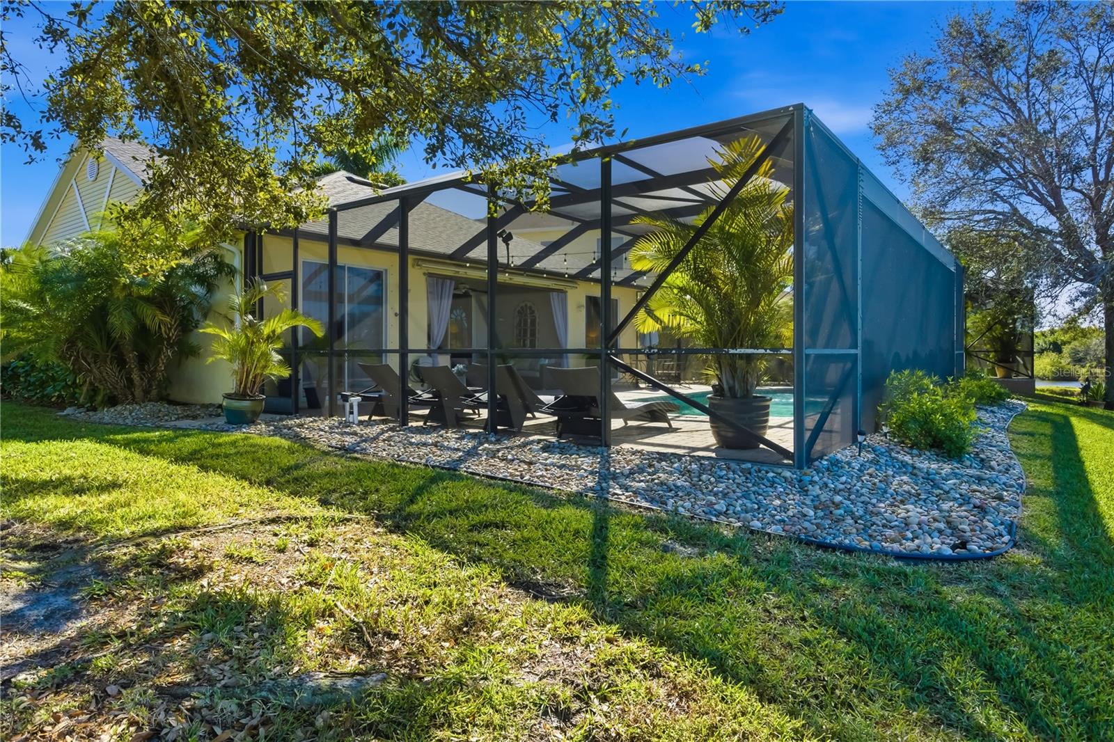 COTTAGES AT BLU VISTA - Residential