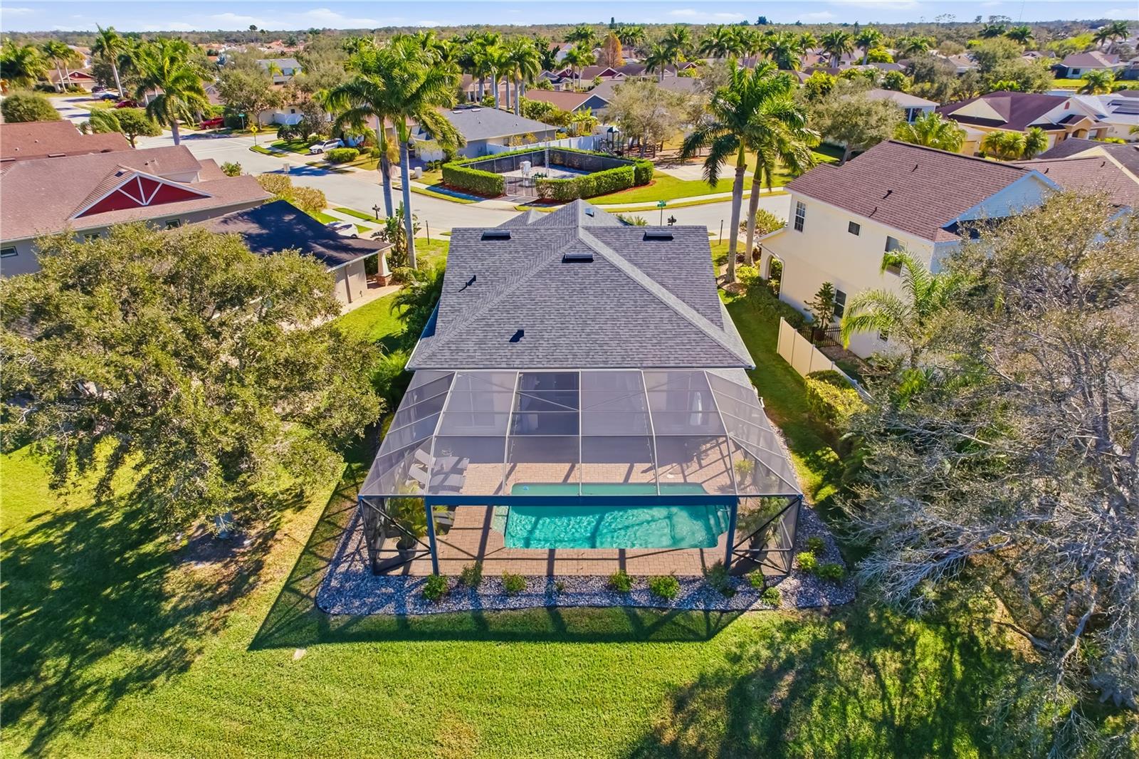 COTTAGES AT BLU VISTA - Residential