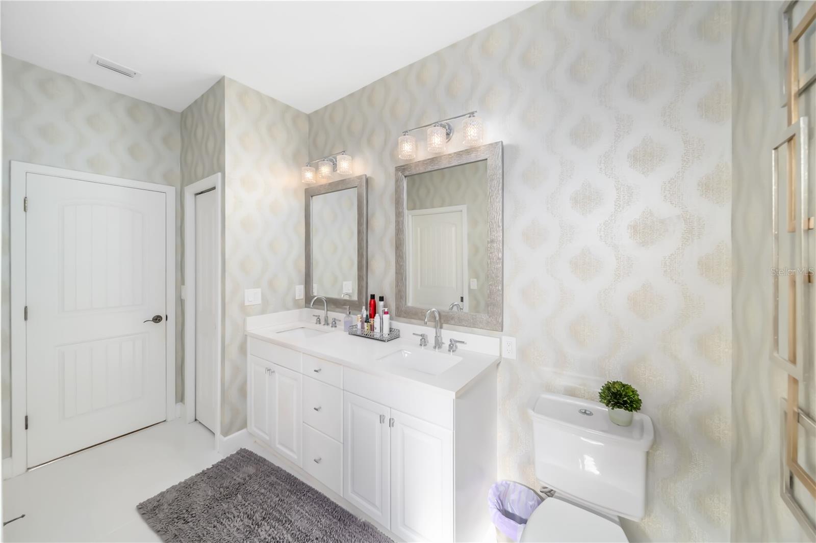 COTTAGES AT BLU VISTA - Residential