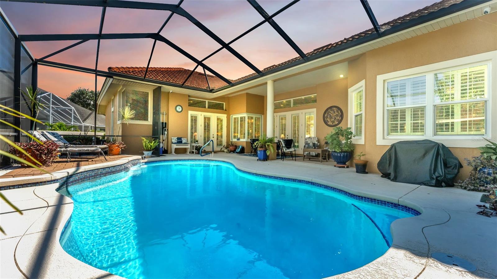 RENAISSANCE - Residential