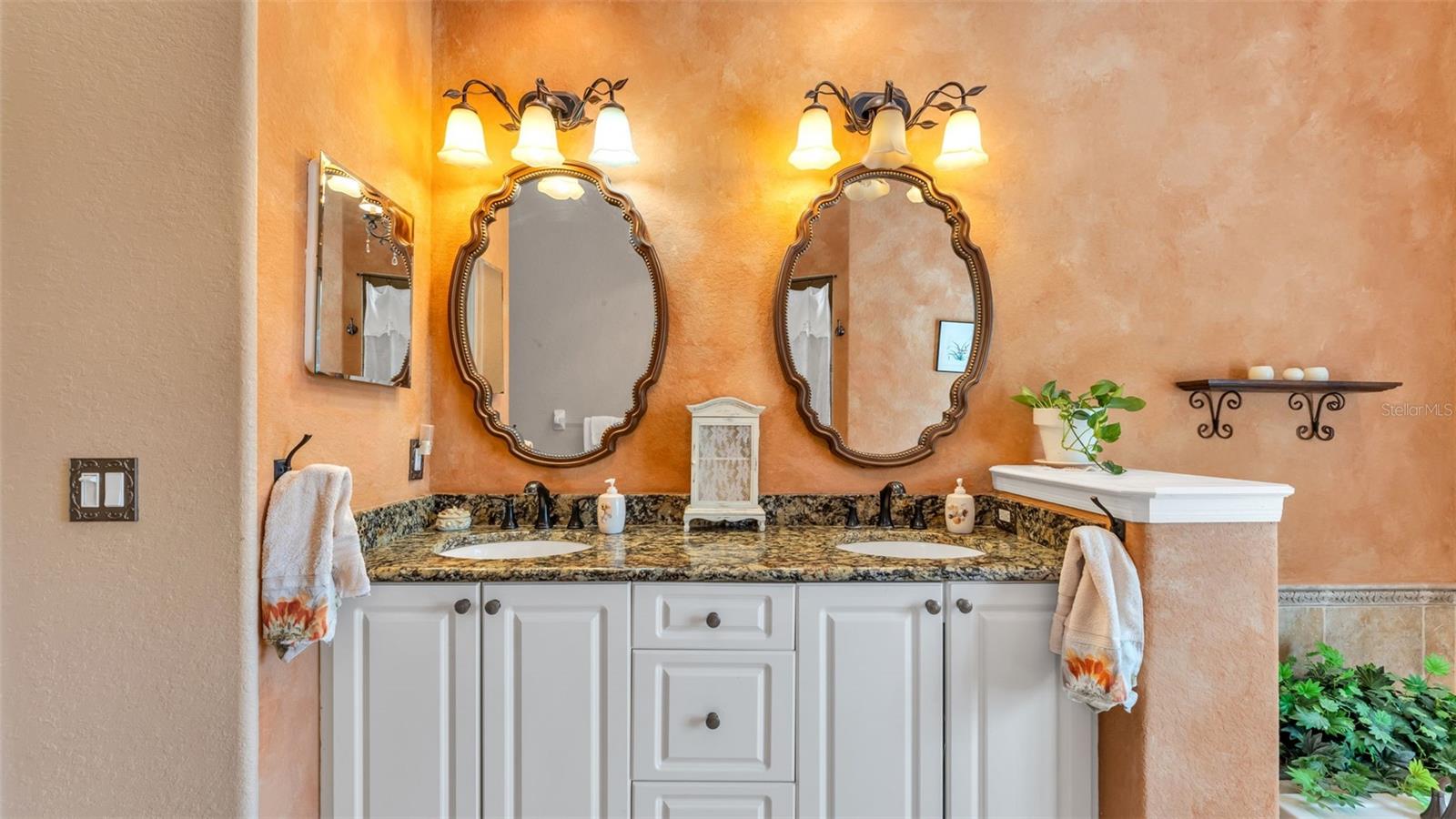 RENAISSANCE - Residential