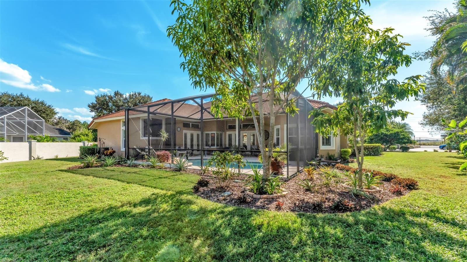 RENAISSANCE - Residential