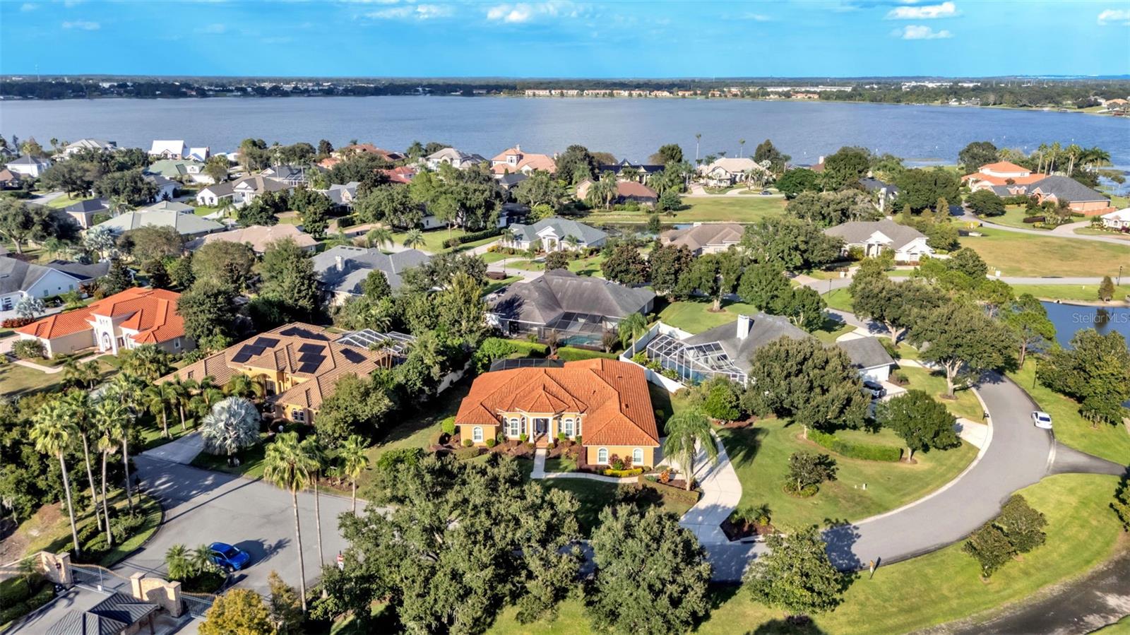 RENAISSANCE - Residential