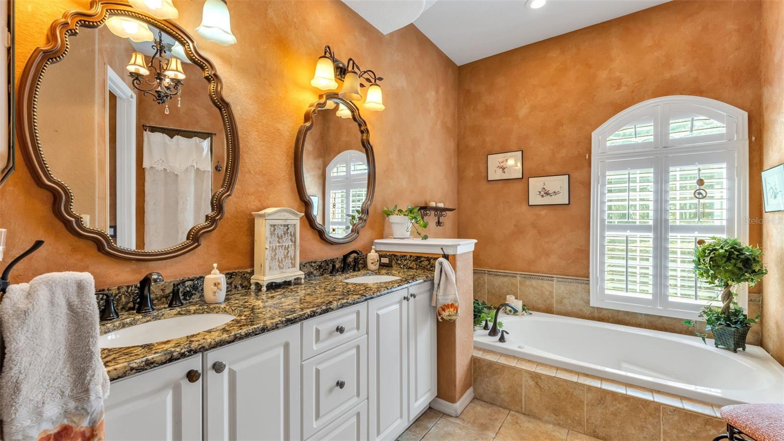 RENAISSANCE - Residential