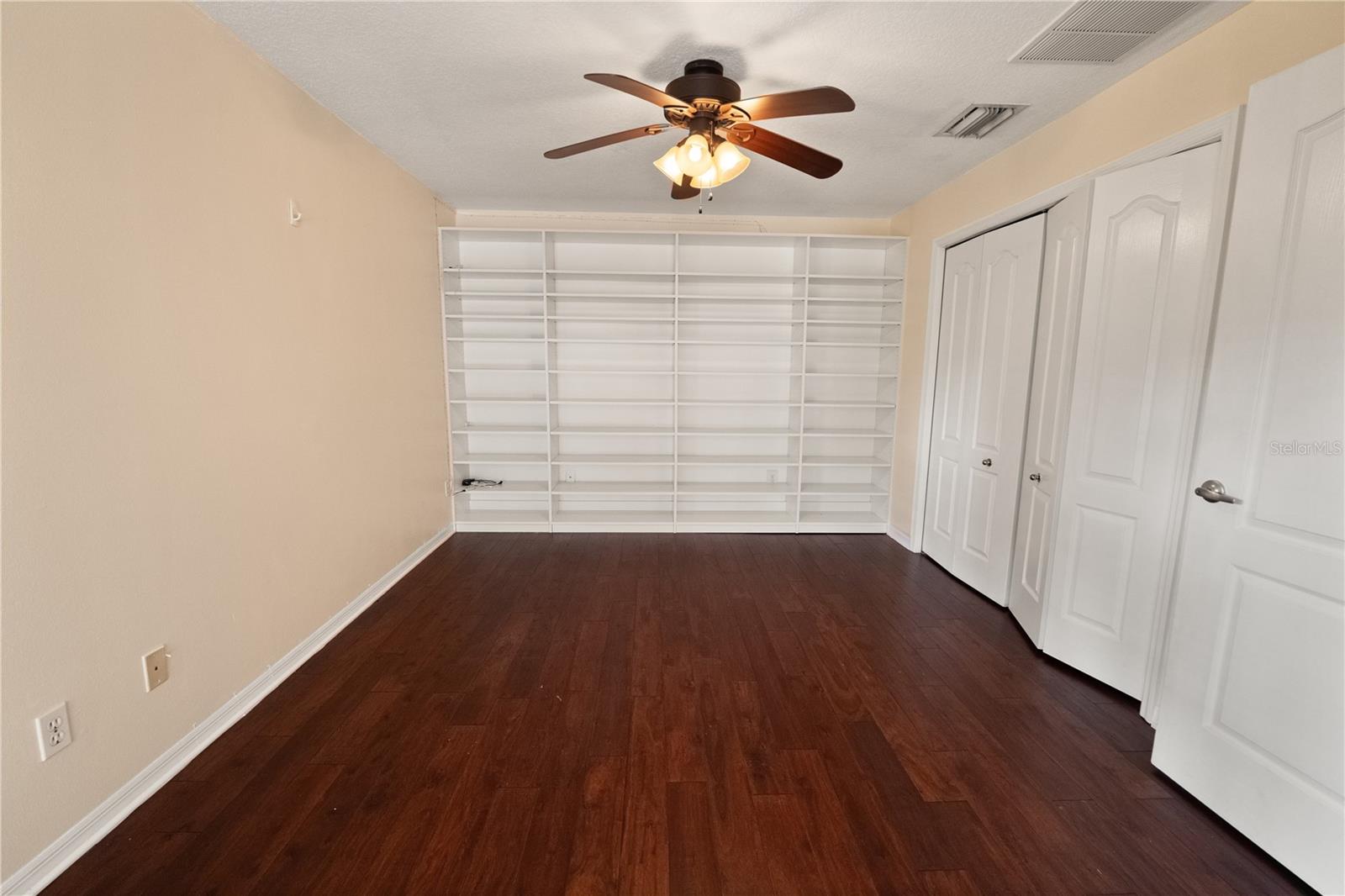 BAYSIDE SOUTH - Residential Lease