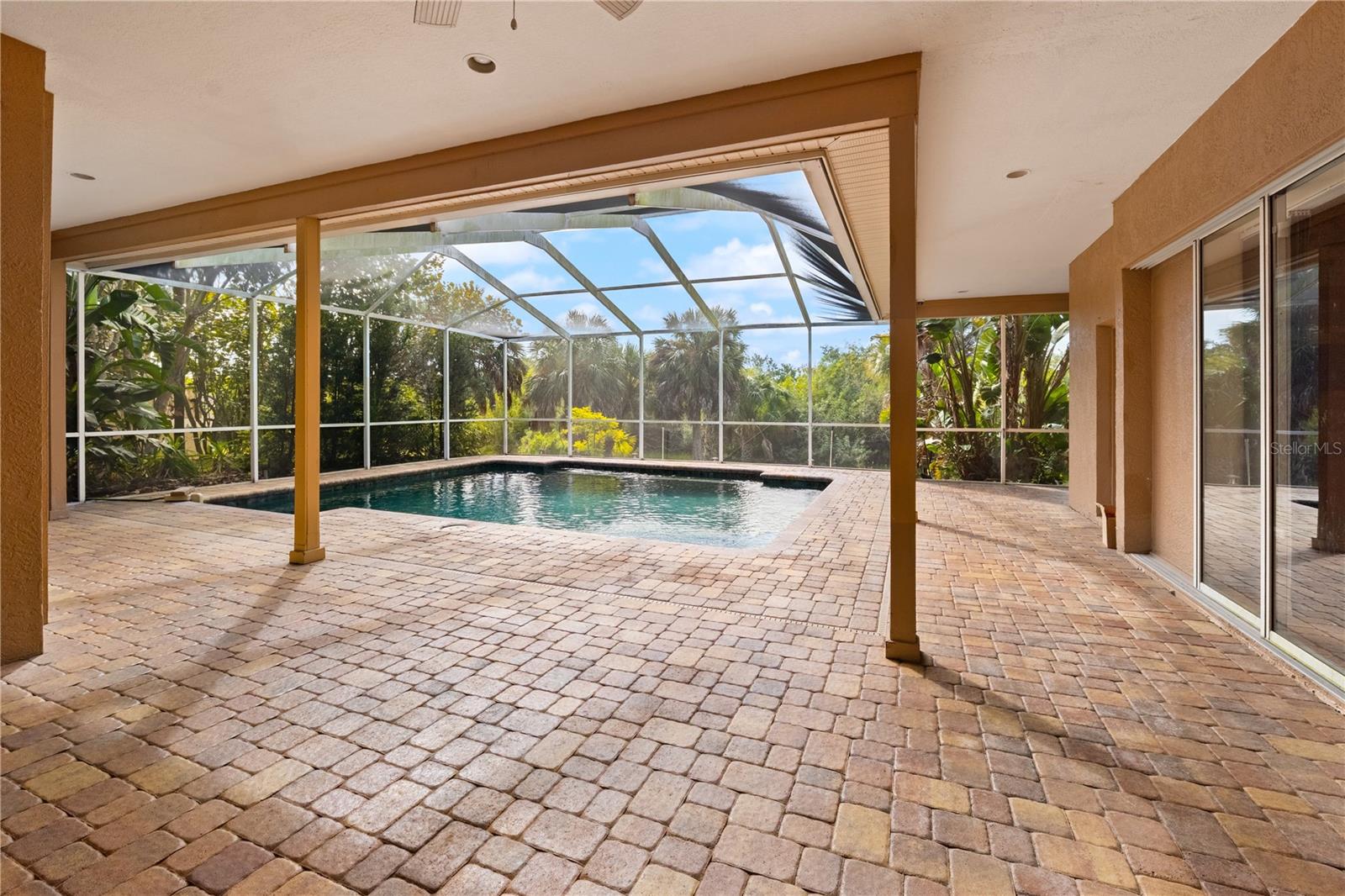 BAYSIDE SOUTH - Residential Lease