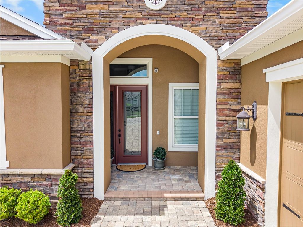 Photo of 300 Lamberton Lane, Deland, FL 32724 (MLS # V4948186)