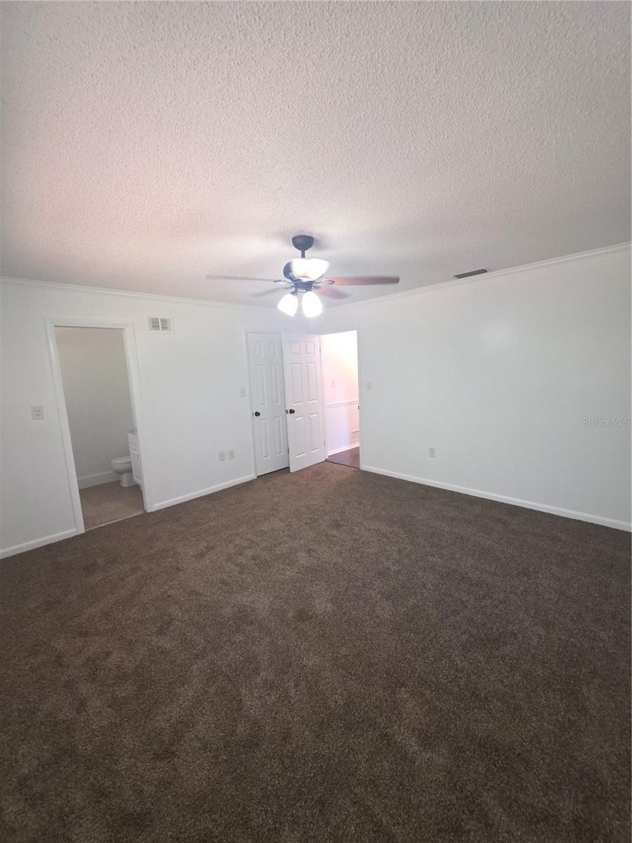 SLEEPY HOLLOW - Residential Lease