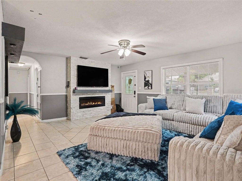 Photo of 128 S 7th St, Haines City, FL 33844 (MLS # TB8543923)
