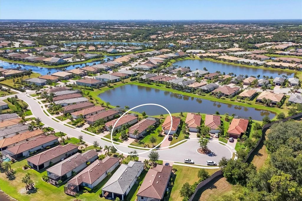Photo of 6918 Hanover Court, Lakewood Ranch, FL 34202 (MLS # A4668217)
