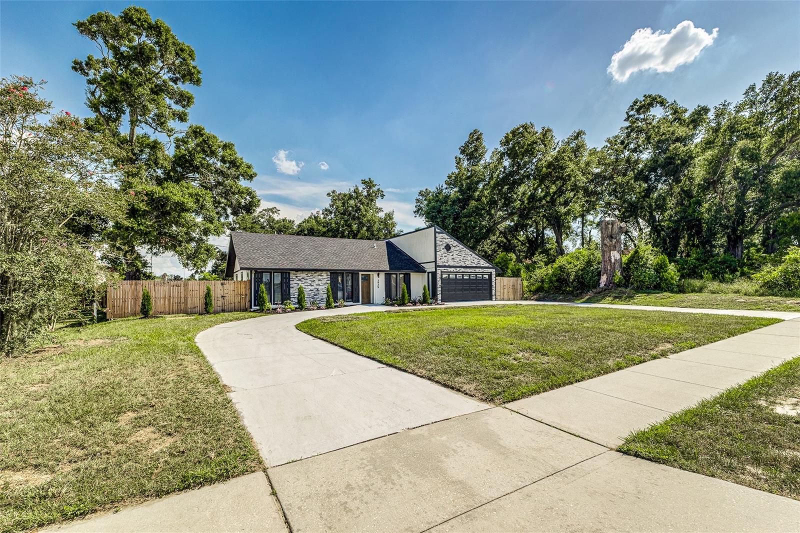 3925 CLUBHOUSE ROAD