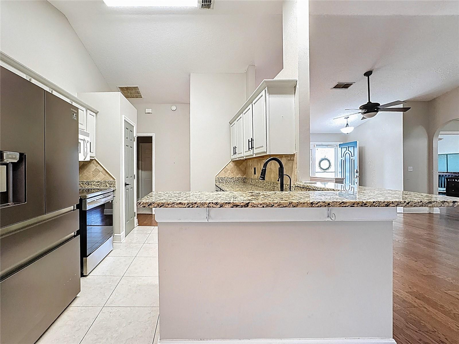 EASTRIDGE PH 01 - Residential