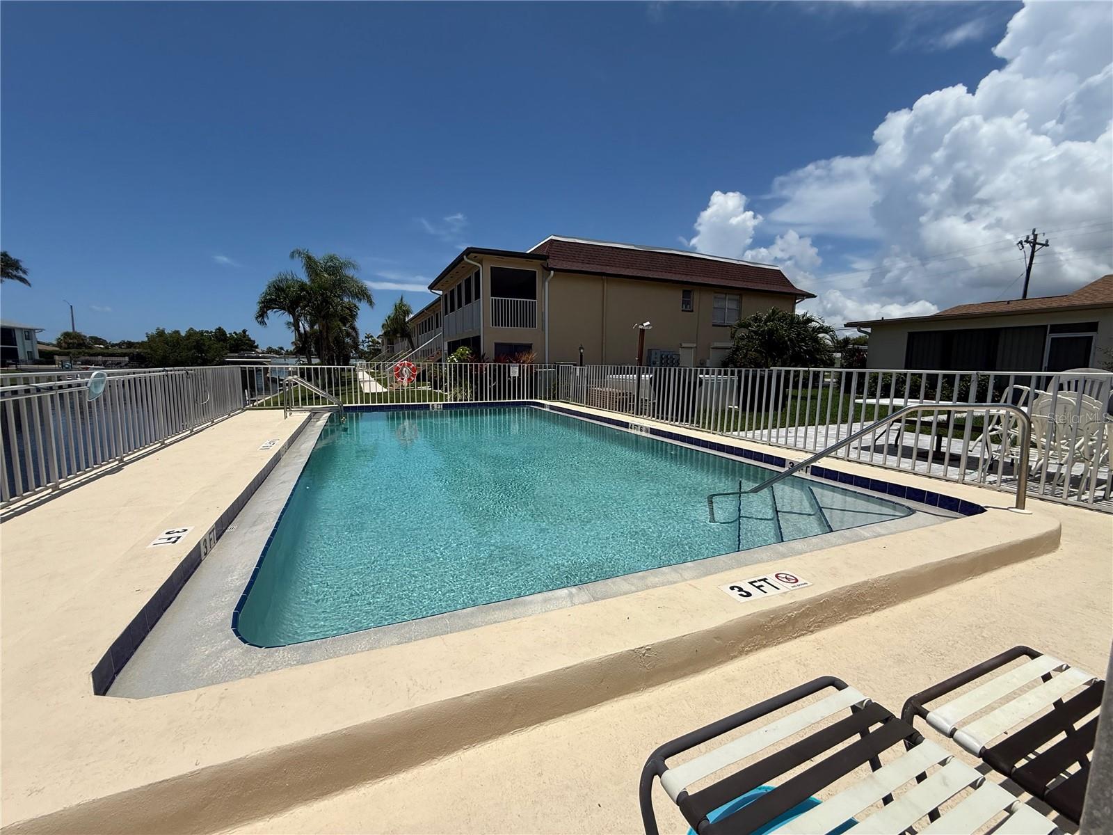 DOCKSIDE CONDO - Residential