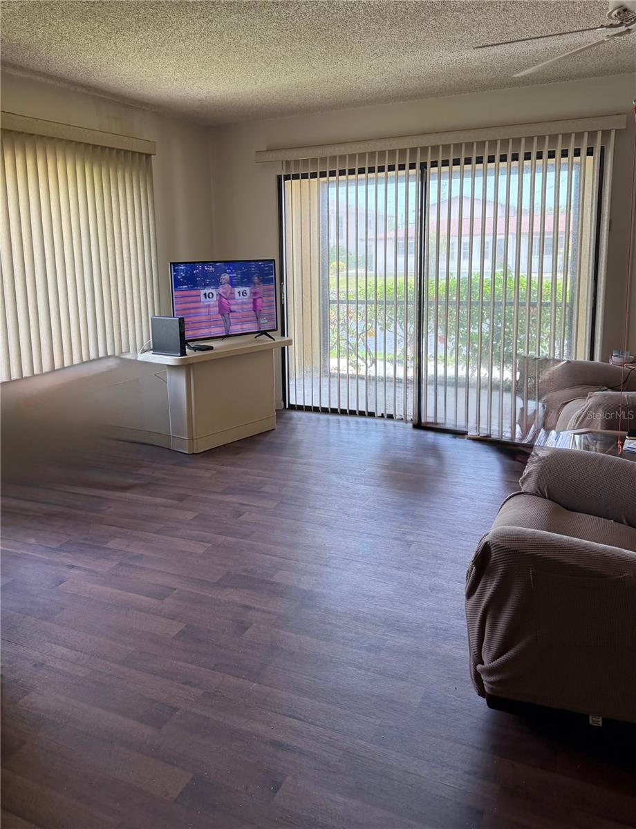 DOCKSIDE CONDO - Residential