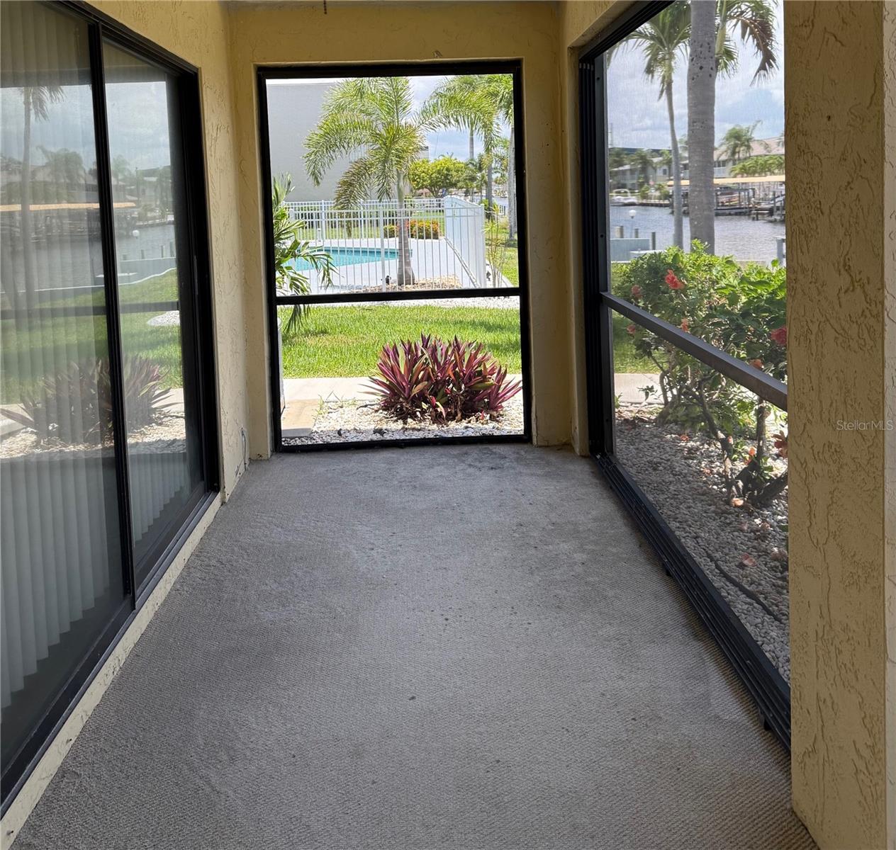DOCKSIDE CONDO - Residential