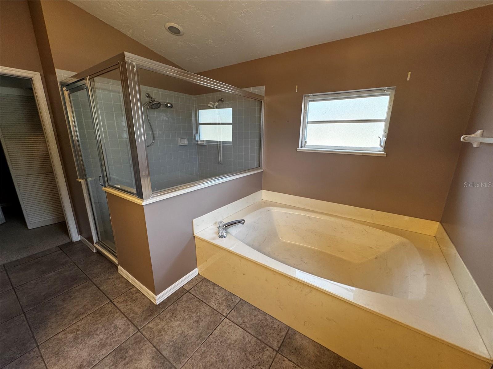 ADAMS LT 4 - Residential