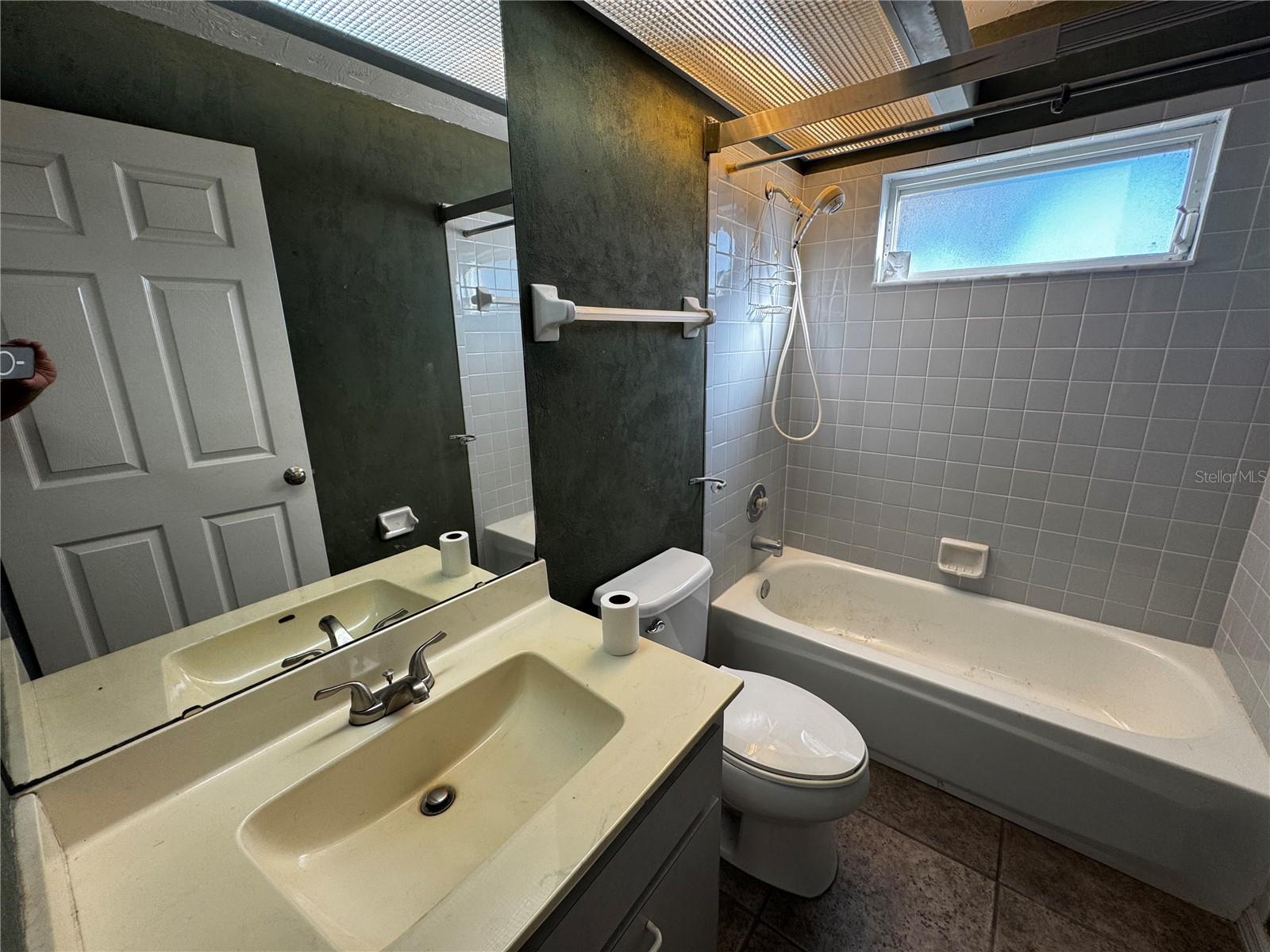 ADAMS LT 4 - Residential