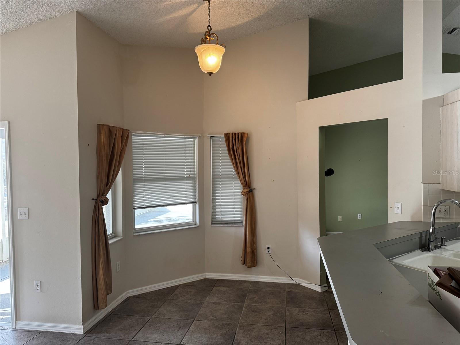 ADAMS LT 4 - Residential