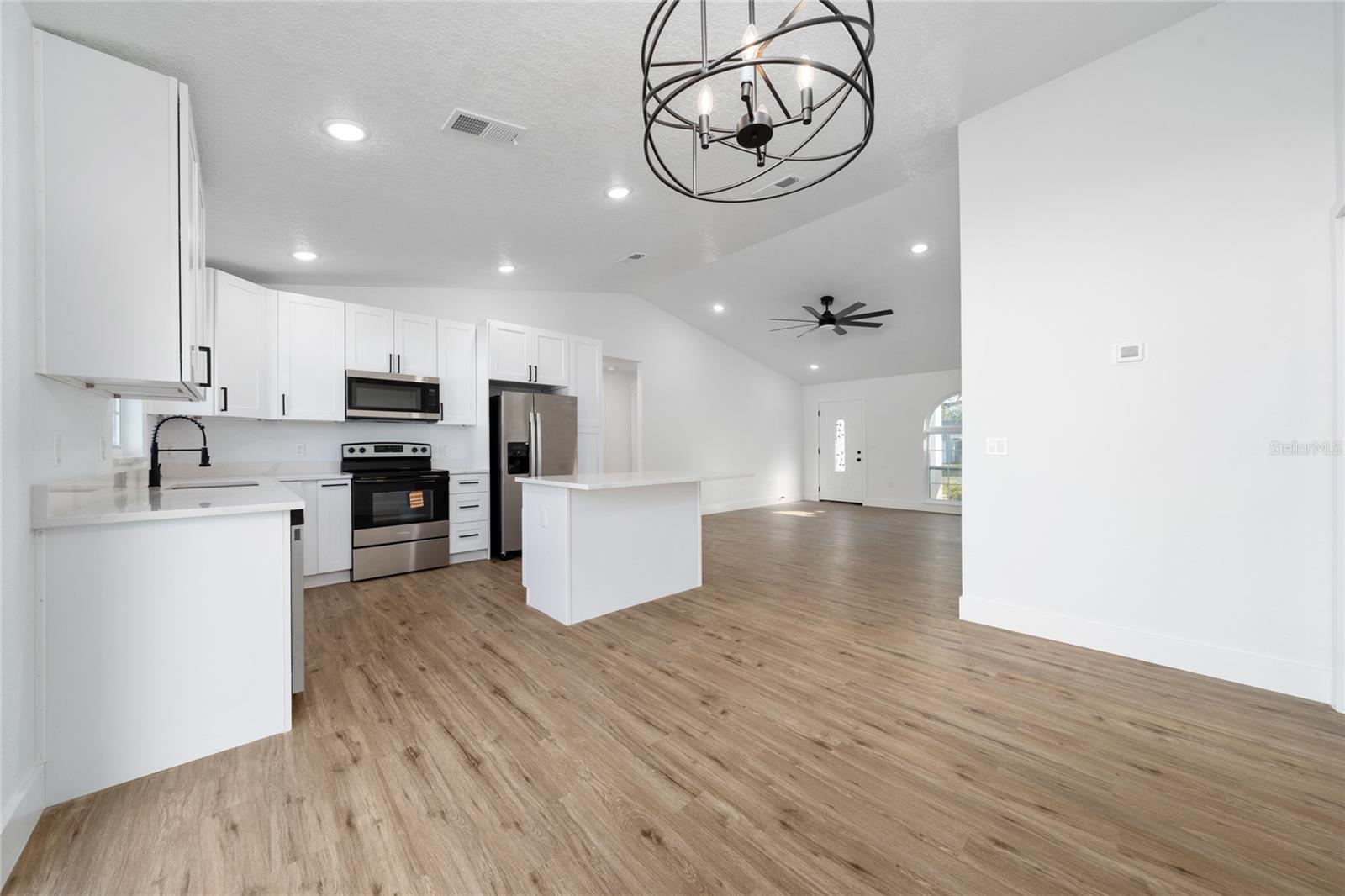 POINCIANA SUB NBRHD 1 VIL 3 - Residential