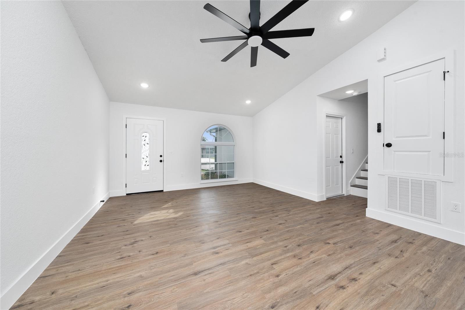 POINCIANA SUB NBRHD 1 VIL 3 - Residential