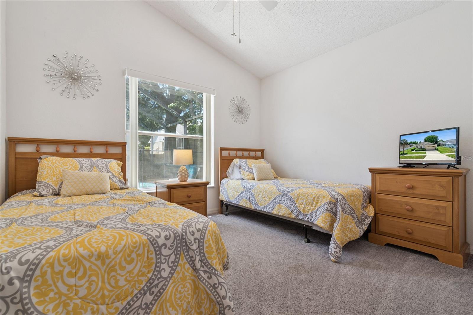 ORANGE TREE - Residential